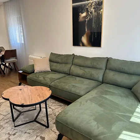 Luxury D&b Apartament