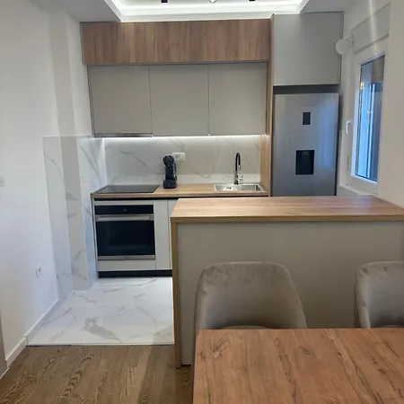 Luxury D&b Apartment